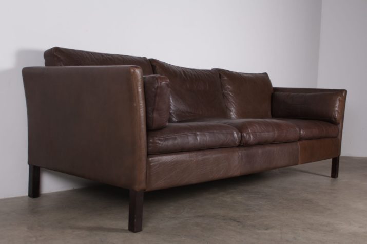 IMG danish vintage leather sofa mogensen style.2jpg