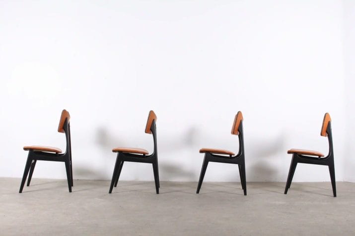 Suite van 4 stoelen - Alfred HENDRICKX