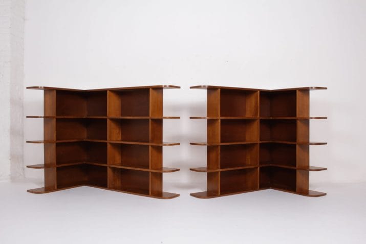 Modernistische hoekboekenkasten
