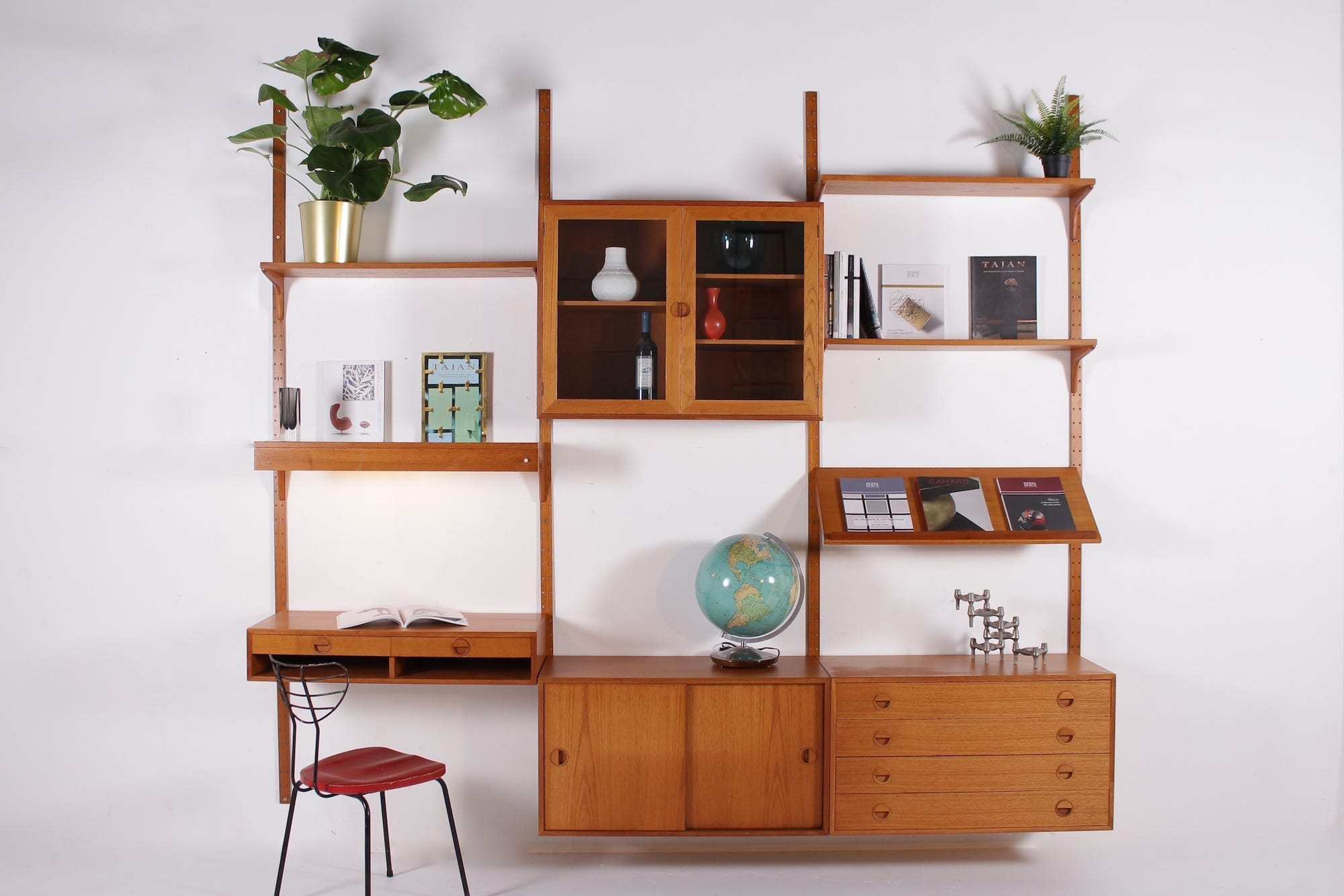 H.G. MØBLER illuminated modular wall system - Galerie Vintage Addict