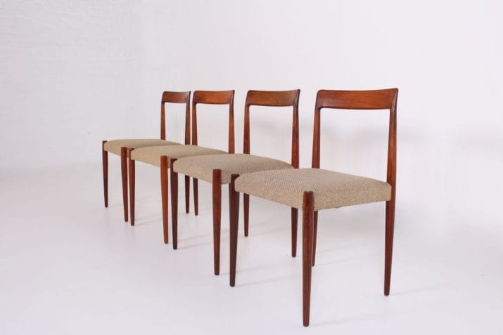 4 Scandinavische rozenhouten stoelen