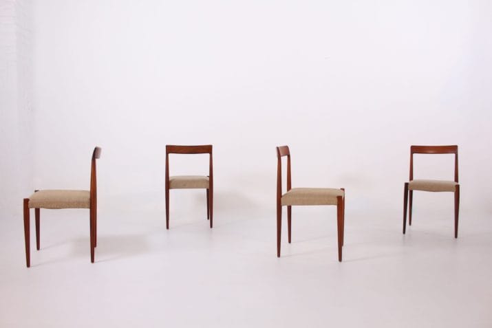 4 Scandinavische rozenhouten stoelen