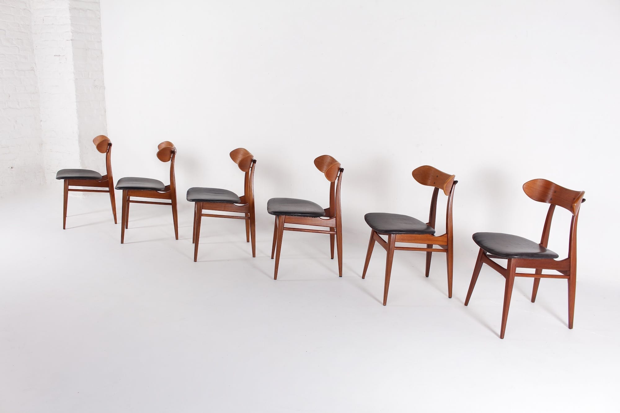vier keer Harde ring Periodiek Louis van Teeffelen 6 leren stoelen - Meubles Vintage