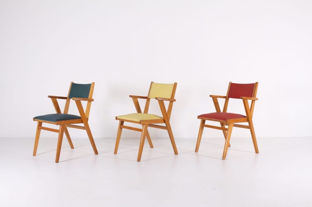 Trois fauteuils français vinyl skaï 1