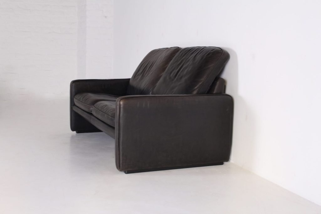 sofa cuir de sede noir 2placesIMG 0188