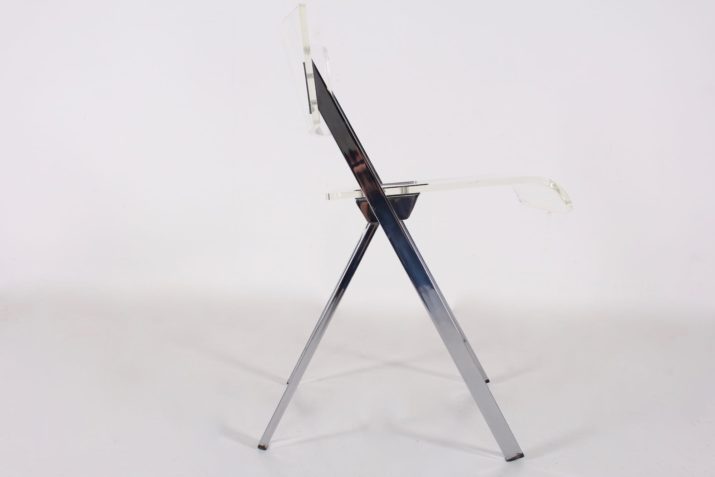 chaises pliantes transparente plexiglas emile souply hiltonIMG 1334