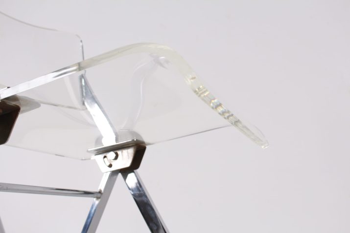 chaises pliantes transparente plexiglas emile souply hiltonIMG 1343