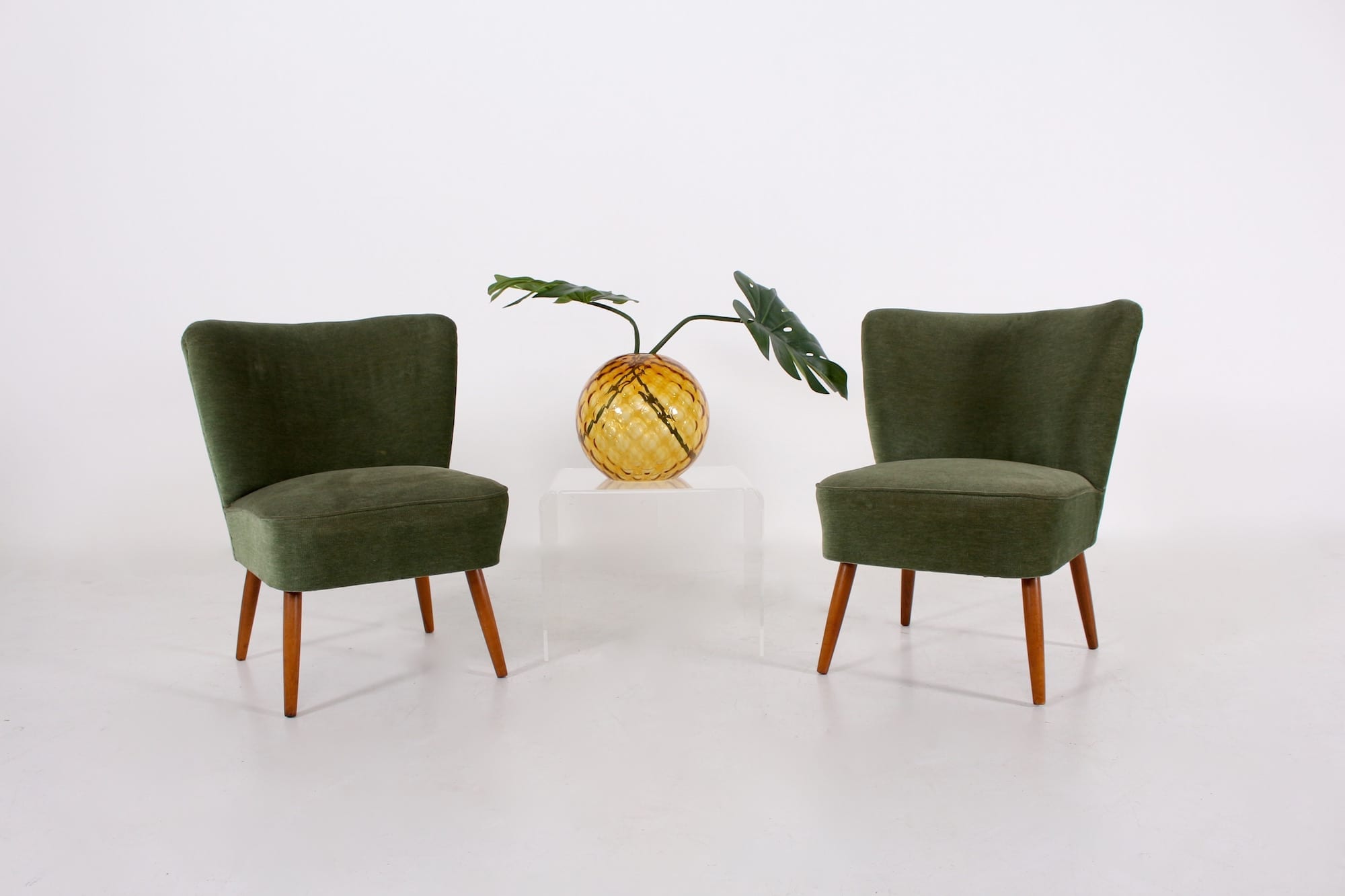 Winkelcentrum Ambassade annuleren Paar groene fluwelen cocktail stoelen. - Meubles Vintage
