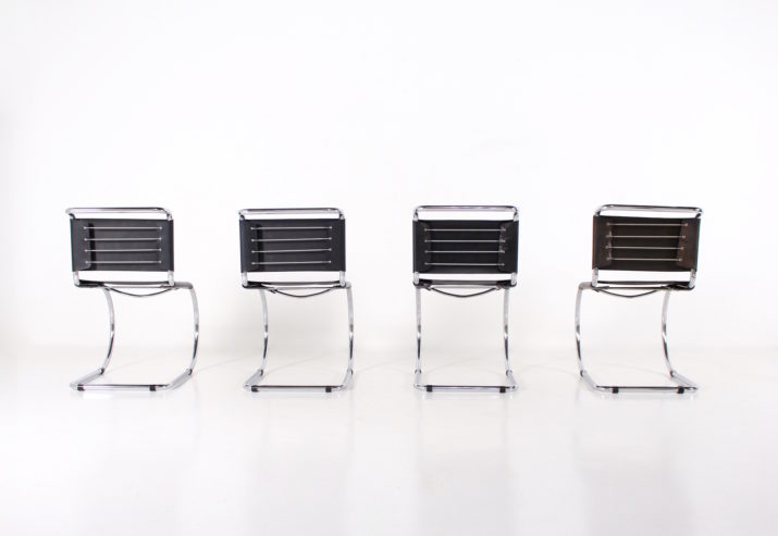 4 chaises "MR10 Cantilever" Mies van der Rohe