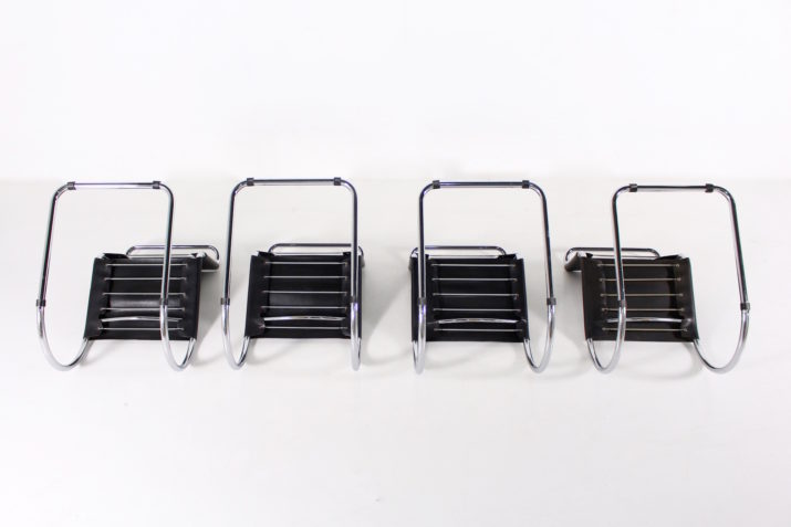 4 chaises "MR10 Cantilever" Mies van der Rohe