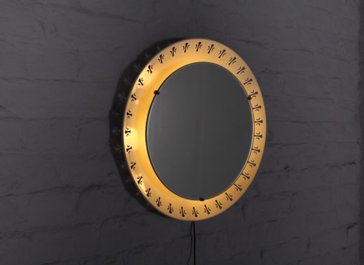 Miroir Lumineux Tôle Perforée HillebrandIMG 6958