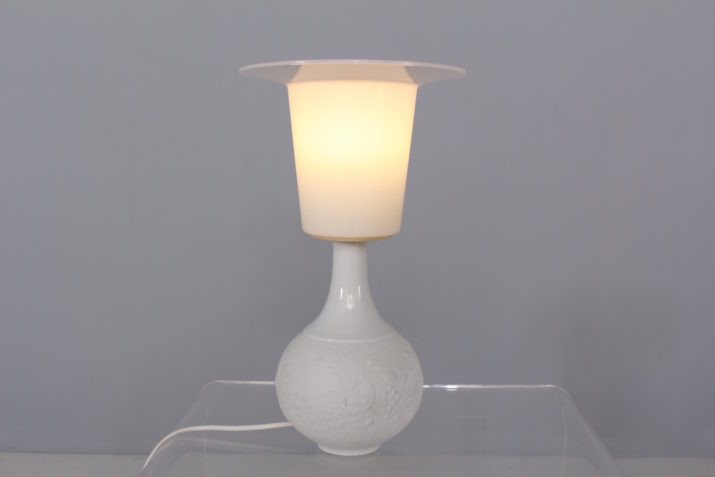 Paire Lampes Blanches Porcelaine PlastiqueIMG 7178