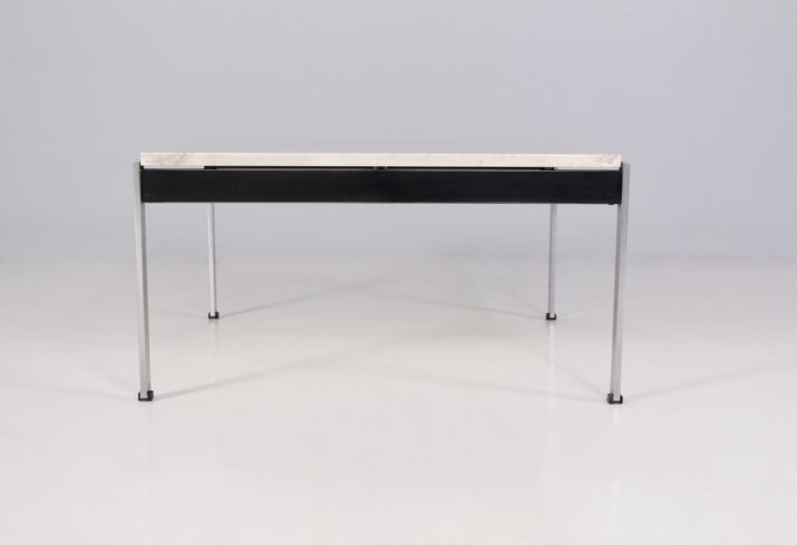 Table Basse Carrée Marbre Chrome Métal NoirIMG 8902