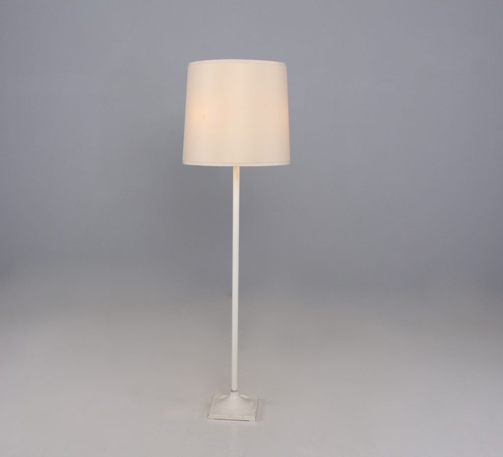 Lamp On Stand Silk Sheet Metal 2IMG 0683