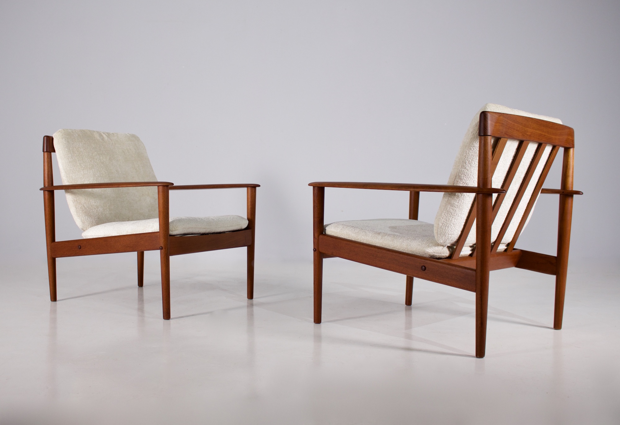 scandinavische fauteuils kopen en verkopen - Meubles Vintage