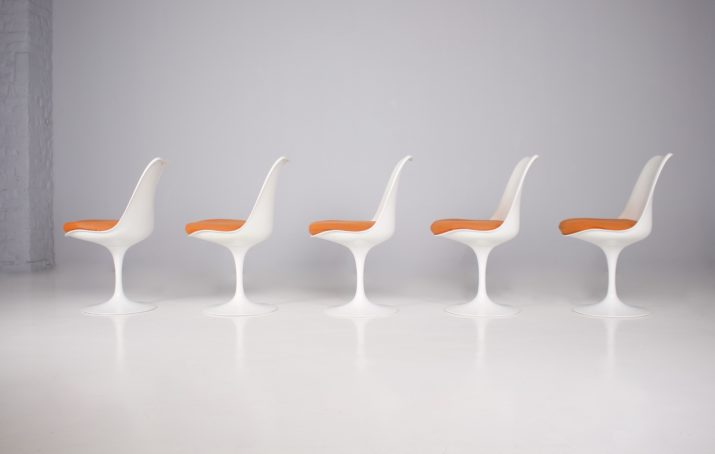 5 Knoll Tulip chairs