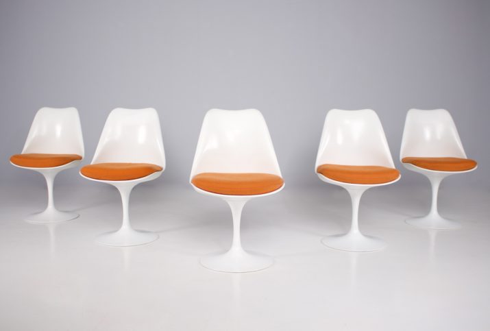 5 Knoll Tulip chairs
