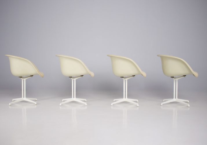 4 Eames & Herman Miller "La Fonda" stoelen.
