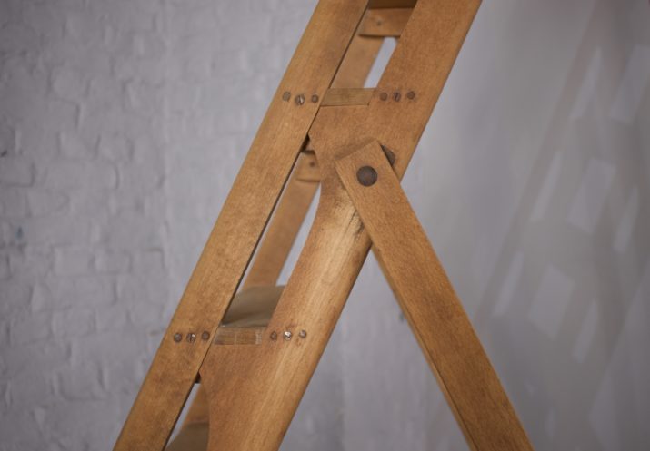 Oude houten trap