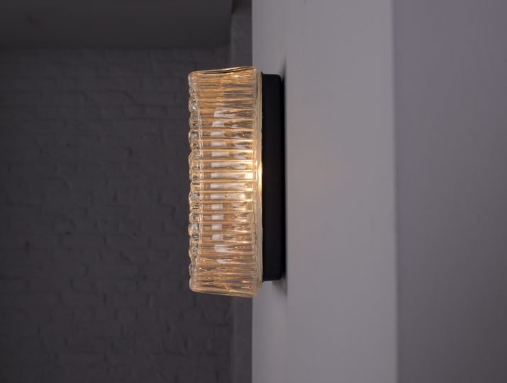 Muur / Plafondlamp Ishii Motoko stijl.