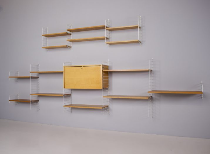 Modular wall shelf String.