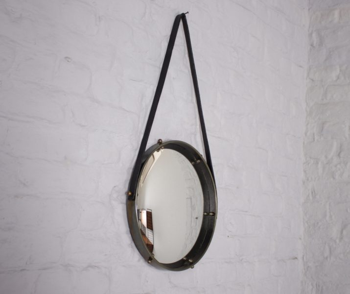 Hangende convexe spiegel