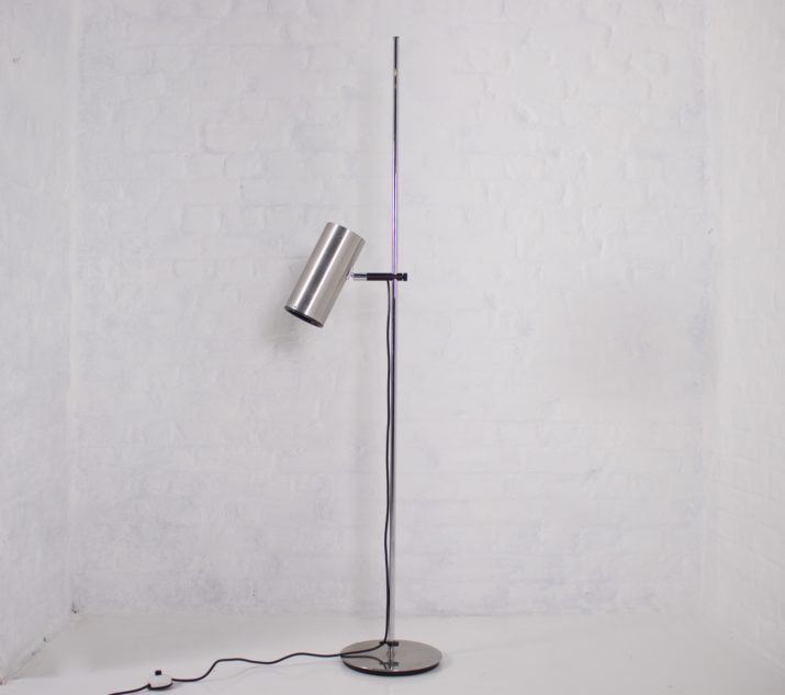 Minimalist floor lamp Pergay style